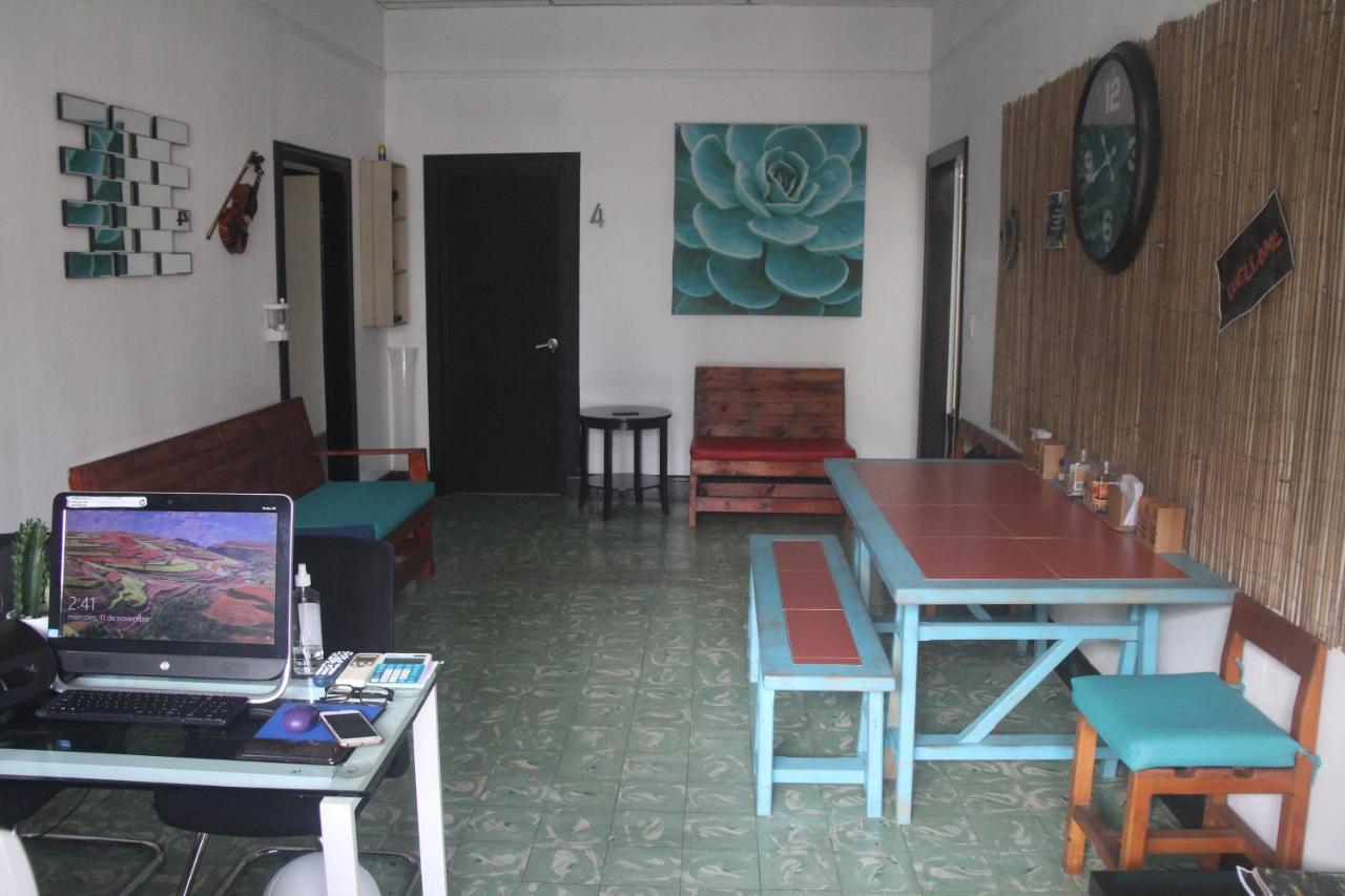 Eden'S Garden Hostel Panama Stadt Exterior foto